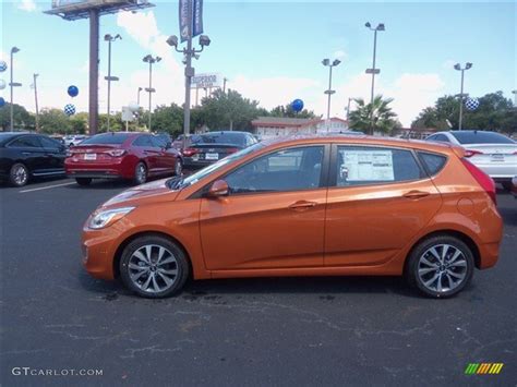 Vitamin C Hyundai Accent Se Hatchback Exterior Photo