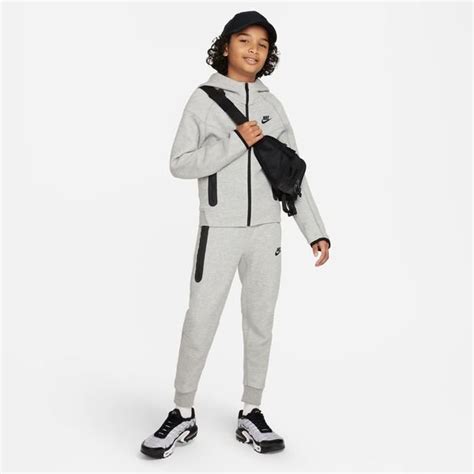 Nike Nsw Tech Fleece 24 Set Grauschwarz Kinder Unisportstorede