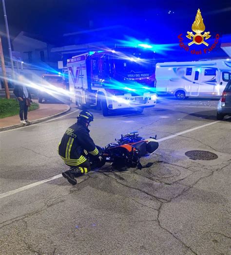 Grottammare Incidente Sulla Statale Soccorso Un Motociclista