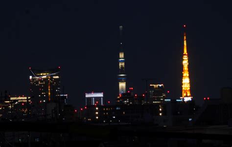 東京タワーとスカイツリーが同じ高さに見えるスポットはここ お写んぽ 街歩き雑学