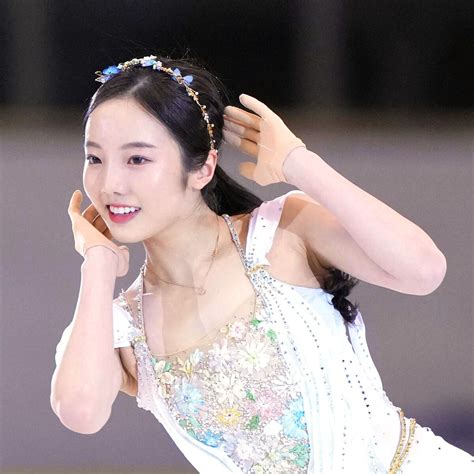 本田真凜が新年初滑り披露「楽しく頑張ります！」純白衣装で華麗に舞う スポーツ報知