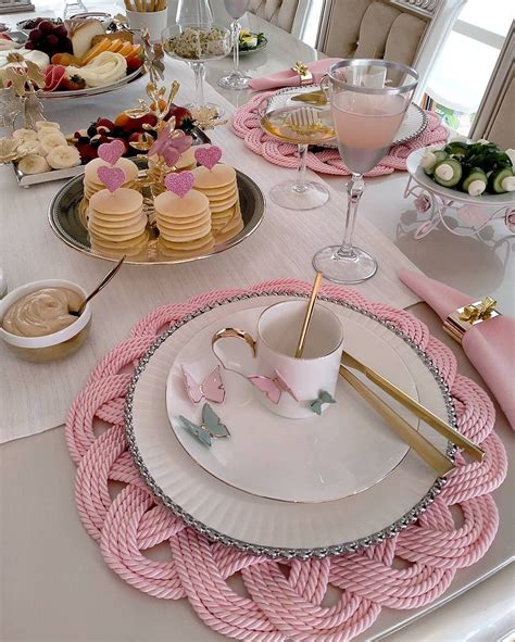 Pin By Sarah Moore On Tablescapes Dinning Room Table Decor Dinning