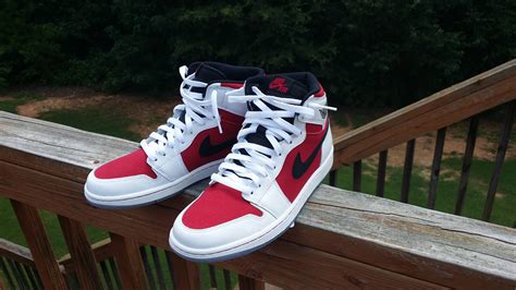 New Cop: Carmine 1s and switched the laces : Sneakers