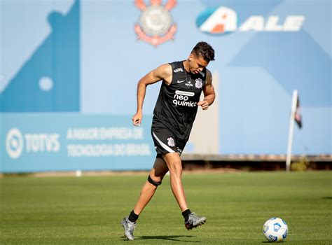 Corinthians acerta transferência de Léo Santos para clube da Série B