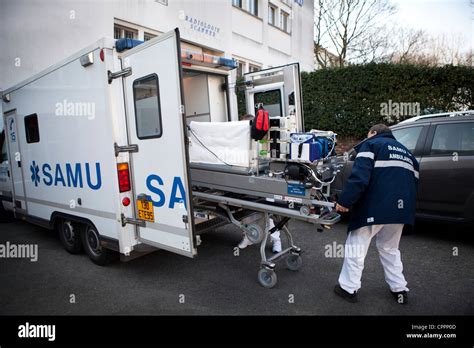 EMERGENCY CASE PEDIATRIC Stock Photo - Alamy