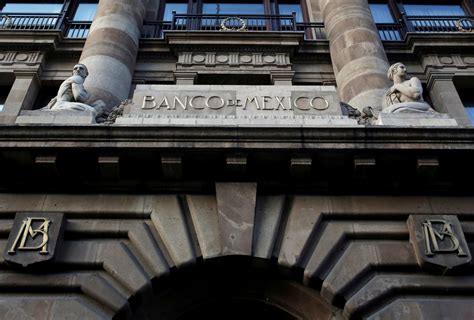 Banxico Bajará Tasas De Interés Después De 32 Meses 15 Alzas Y 7