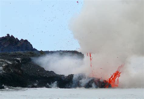 Tour 6 of Hawaiʻi’s volcanoes in this immersive photo gallery