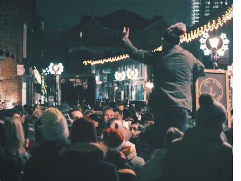 Police Urge London Church To Cancel Carol Services As 7000 Turn Up
