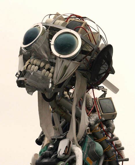 20 Amazing Examples of Art Made from Obsolete Technology | Urbanist