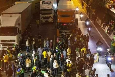 Bolsonaristas Inconformados Realizam Novos Protestos Criminosos Em S O