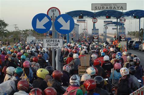 TRADISI TORON MADURA ANTARA Foto