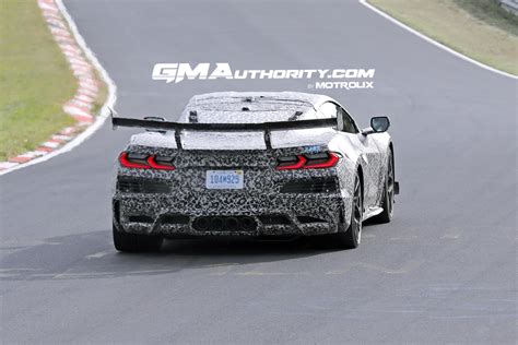 Chevy Teases 2025 Corvette ZR1 Engine Sound: Video