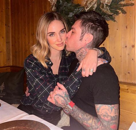 Aria Di Crisi Tra Fedez E Ferragni Chiara Diserta La Fashion Week