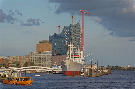 Fondos de Pantalla 600x398 Alemania Hamburgo Ríos Casa Amarradero Barco