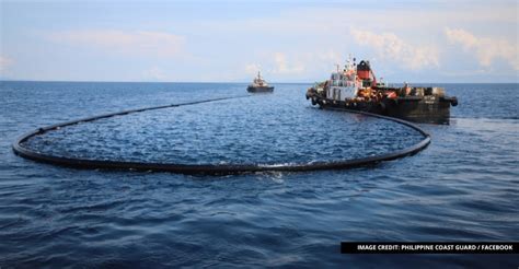 Oil Spill Victims From Oriental Mindoro Receive Assistance From