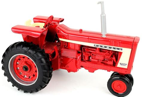 116 Scale Ertl Farmall 706 Toy Tractor