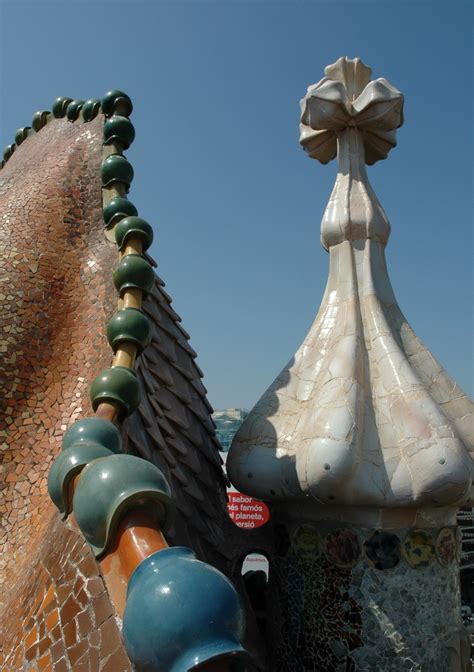 PhiloBioDesign: Eco Architect Antoni Gaudi Casa Batllo