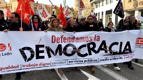 Sigue En Directo La Manifestaci N Por La Democracia Y Contra Vox En