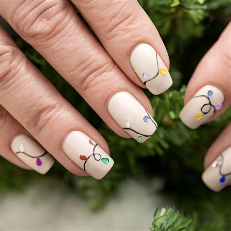 30 Simple Yet Stunning Christmas Nail Ideas To Copy On Your Next Manicure