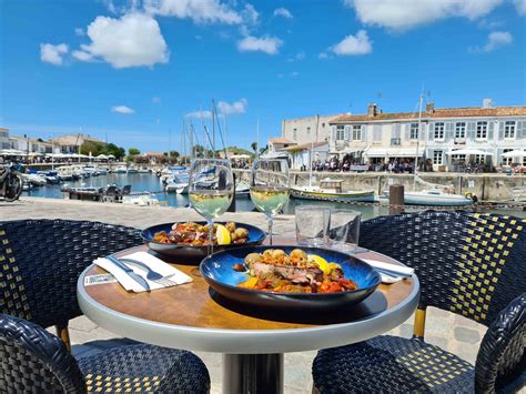 Le Caf De La Paix Saint Martin De R Ile De R Restaurant