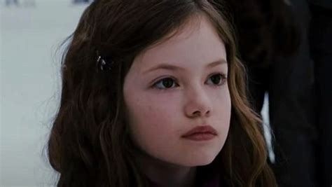 Renesmee From Twilight Has Grown Up To Be A Bombshell