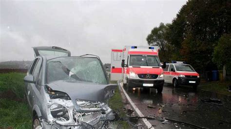 Fotos Schwerer Unfall Zwischen Frankenberg Und Rosenthal F Nf