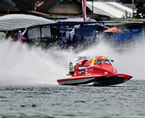 Kejuaraan F Powerboat Dongkrak Roda Perekonomian