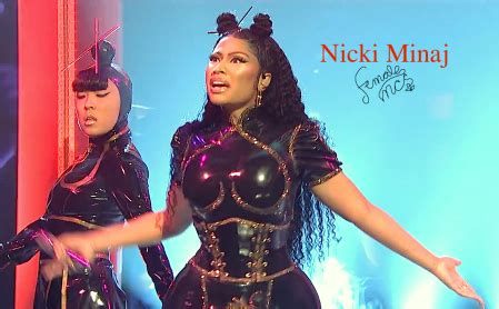 Nicki Minaj “Chun-Li” Live on SNL | Female MC's