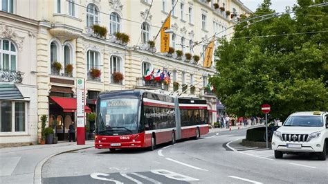 Öffentliche Verkehrsmittel Unterwegs in Salzburg salzburg info