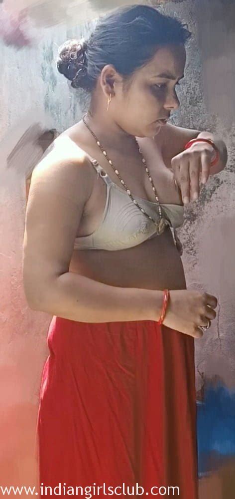 Hot Indian Wife Taking Shower Filmed Naked Indian Girls Club