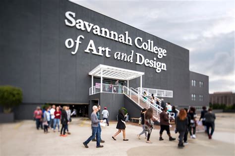 SCAD FASH brings fashion-focu... - Savannah College of Art and Design ...