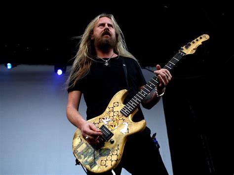 Jerry Cantrell Pleads For Help As His Beloved Blue Dress G L Guitar Is