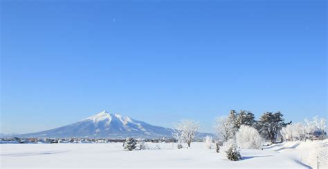 冬の岩木山 青森の魅力