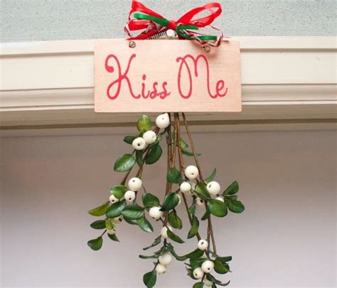 Mistletoe: The Evolution of a favorite Christmas Tradition - PRETEND ...