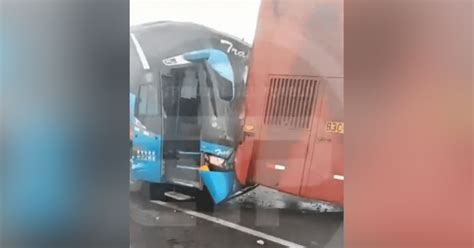 Ancón Buses se chocan en variante del Pasamayo y dejan como saldo seis