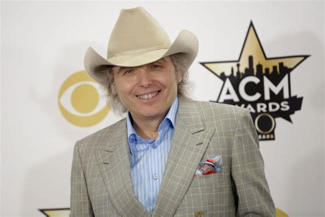 Dwight Yoakam Emily Joyce Marry At Intimate Wedding