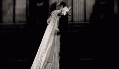 Phantom Of The Opera GIF - PhantomOfTheOpera Phantom - Discover & Share ...