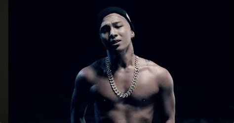 MV TAEYANG 눈 코 입 EYES NOSE LIPS Coreano Es Lo Mío