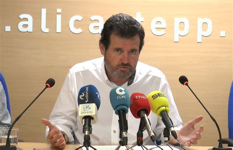 El PP reprocha al Consell que imponga su modelo lingüístico a base de