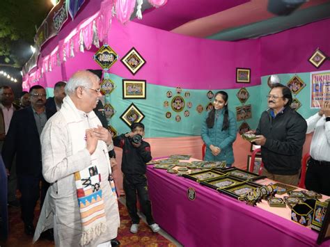 Honorable Governor at 'Indradhanush' cultural program. | Raj Bhavan ...