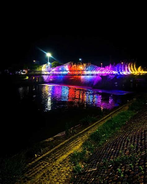 Potret Semarang Bridge Fountain