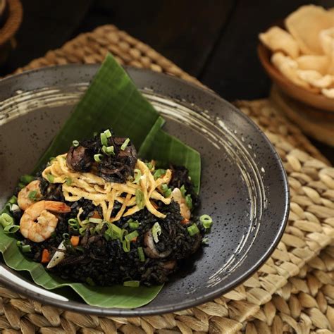 Resep Dan Cara Membuat Nasi Goreng Cumi Hitam Yang Gurih