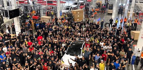 Tesla Gigafactory Texas produces 10,000th Model Y | Electrek