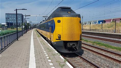 ICMm 4061 4023 Als Trein 11745 Den Haag Amersfoort Door Station Den