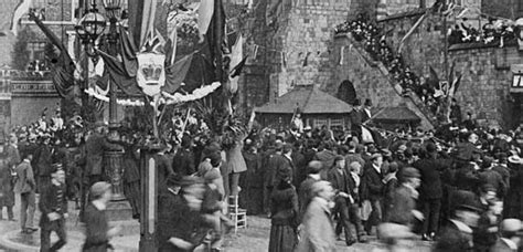 Historic York - Unique historical images of the Yorkshire city, including The Shambles ...