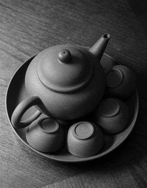 A quiet moment with a Chinese tea pot set by Elf-Y, via Flickr Pottery ...