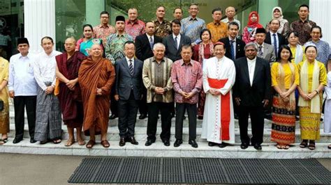 Foto Belajar Kesetaraan Tokoh Agama Myanmar Temui JK