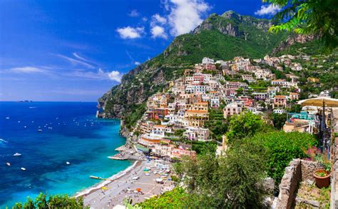 Travel Guide To The Amalfi Coast Italy