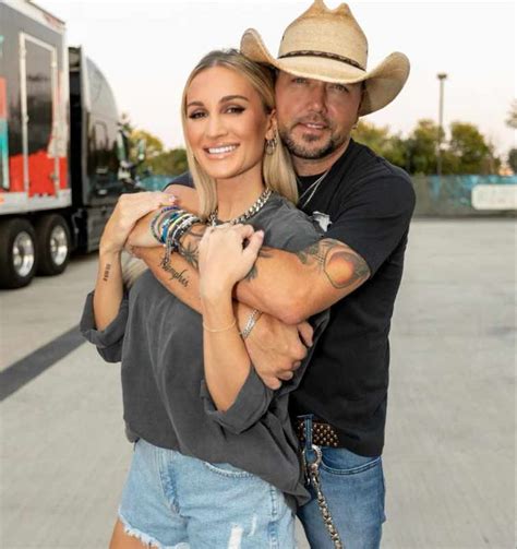 Jason Aldean Net Worth Wife Career Parents Age Height