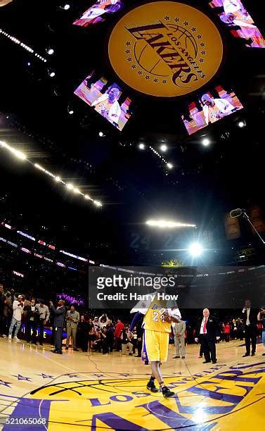 132 Kobe Bryant Scores 60 Points In His Final Nba Game Photos And High Res Pictures Getty Images